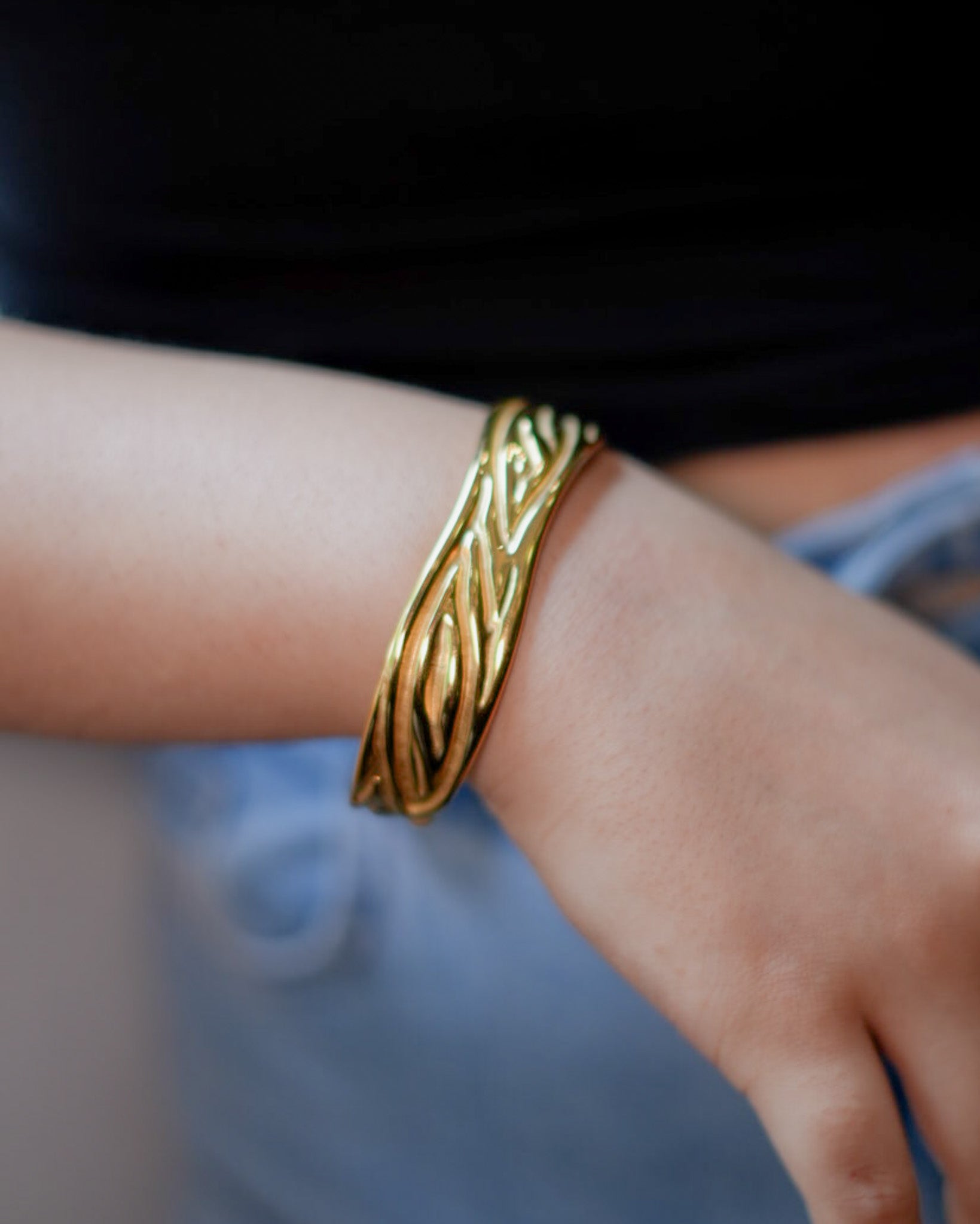 Nura Hand Cuff