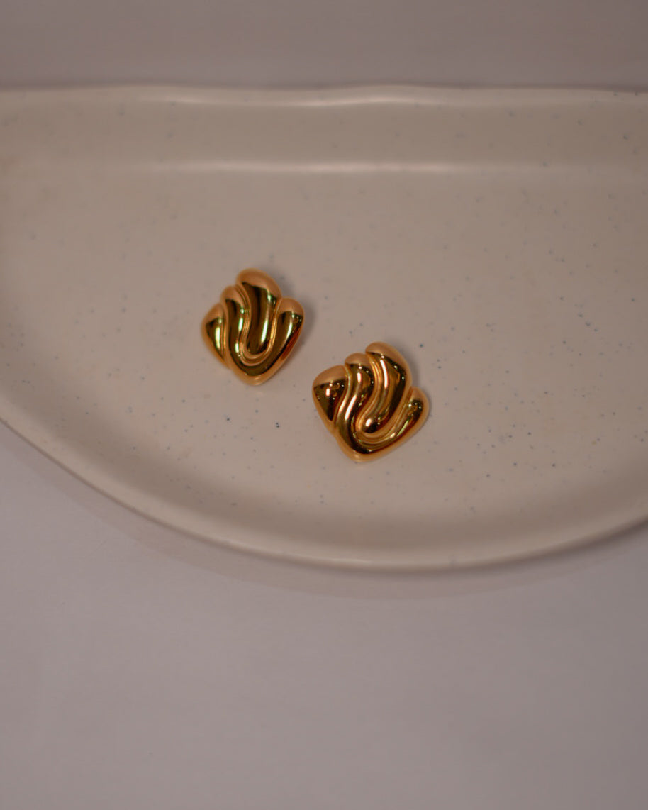 Twirl Studs
